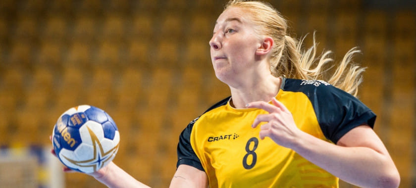 ЧЕ-2024. Тира Акснер о работе в сборной под руководством отца: "На сборах мне действительно не кажется, что это мой папа"