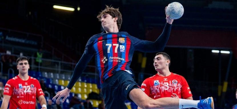 Трансферный слух. 22-летний правый крайний "Барселоны" Пабло Урдангарин может продолжить карьеру в "Гранольерсе"