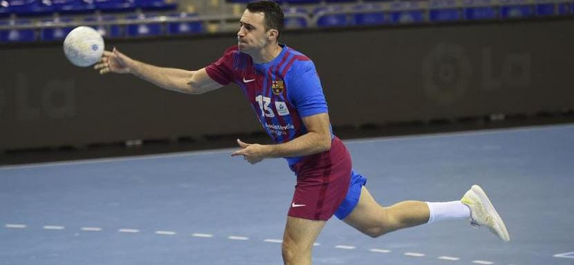 Испания. Левый крайний Айтор Ариньо вскоре будет прооперирован из-за травмы колена. Он пропустит около шести месяцев