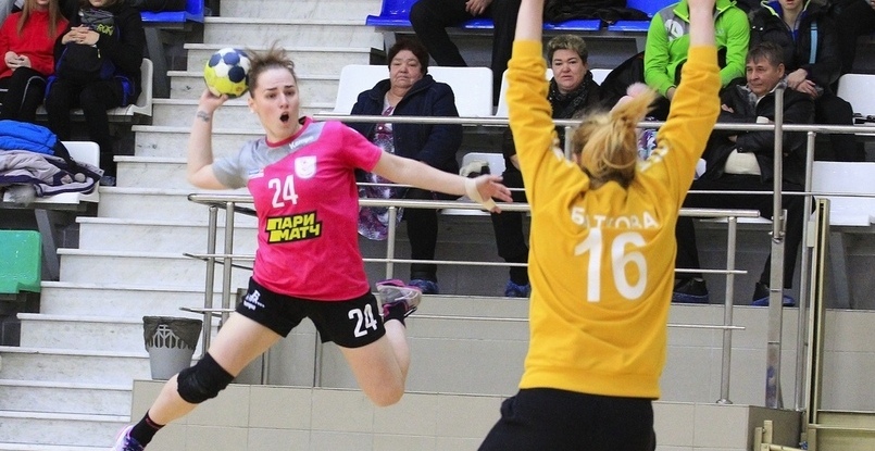 Суперлига. Мария Тарасова: "Против "Лады" тяжело отыграть два тайма такой короткой скамейкой. Но ничего, сыграли, считаю неплохо"