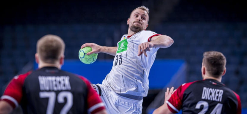 ЧЕ-2022. Сборная Германии разгромила команду Австрии и продолжает без потерь лидировать в группе 2 квалификации