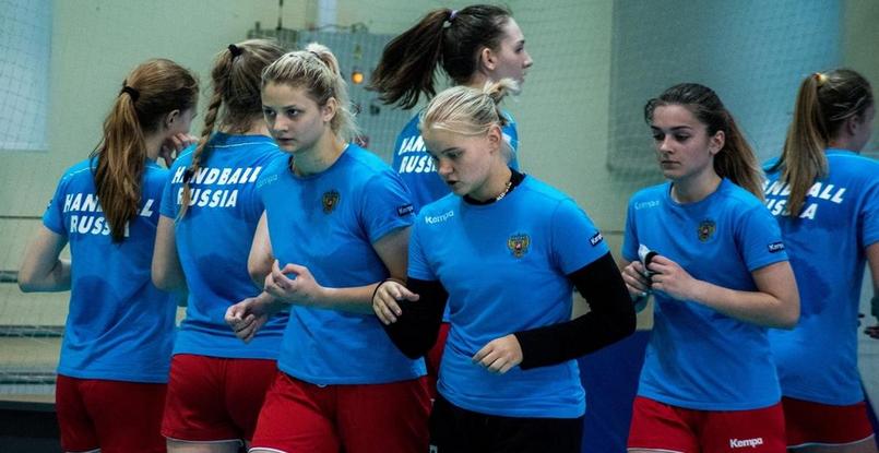 Девичья сборная России (U-17) 11 апреля начнет тренировочный сбор перед международным турниром в Португалии