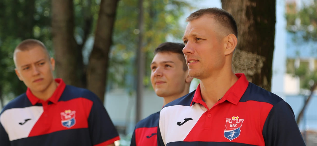 Беларусь. Дмитрий Артамонов: "В июне общался с "Быстрым центром", сказал, что открыт для предложений. После позвонил Павел Башкин"