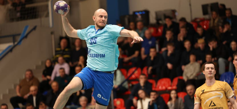 "Зенит" на домашней площадке взял верх над краснодарским СКИФом и поднялся на второе место в турнирной таблице Суперлиги
