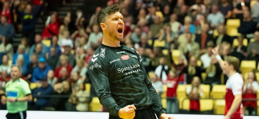 Сейв датчанина Никласа Ландина из "Ольборга" признан лучшим в 11-м туре Лиги чемпионов