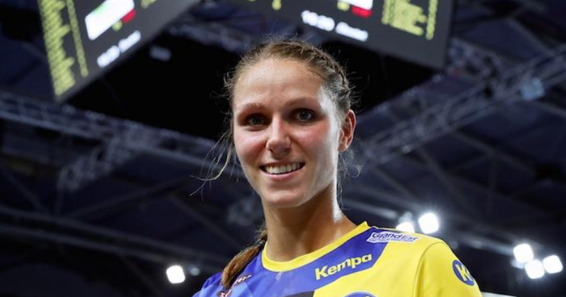 Лига чемпионов. Ксения Смитс: "Надеюсь, что фанаты "Меца" будут громче российских болельщиков"