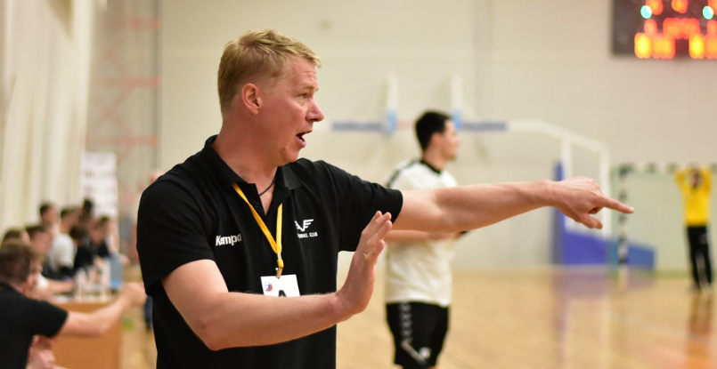 Кубок вызова. Сергей Кленов: "Из-за визовых проблем в Словакии не сыграют Игорь Черников и Виталий Кислюк"