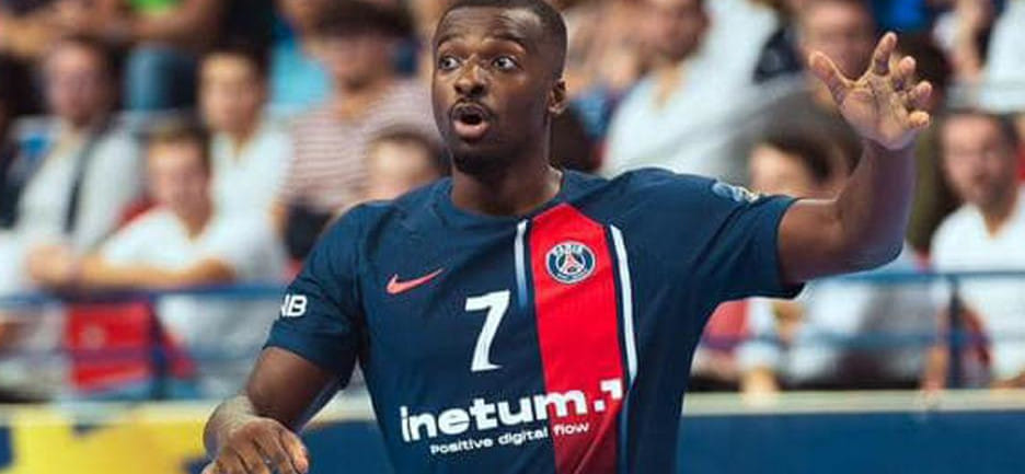 Венгрия. "Татабанья", которую возглавил Драган Джукич, летом усилится французским разыгрывающим Саду Нтанзи