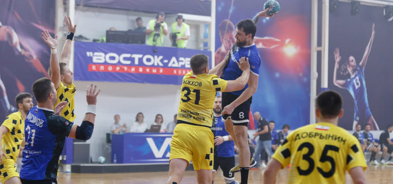 Olimpbet Суперлига. Иван Некрасов: "Тренер у нас новый, поэтому помогаем мы все, Владимир Юрьевич сам попросил нас об этом"