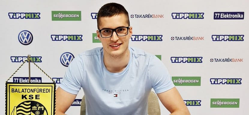 Венгрия. "Балатонфюред" объявил о переходе сербского полусреднего "Адемара" Милоша Гостовича