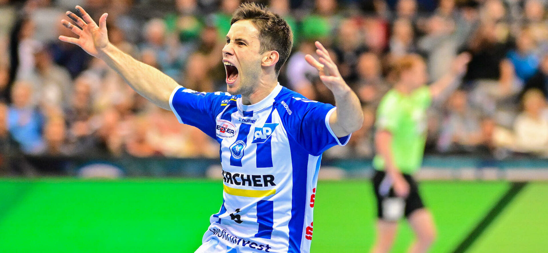 Бундеслига. "Райн Лёвен" обыграл "Гамбург" Азата Валиуллина, "Ганновер" Владислава Кулеша неожиданно уступил аутсайдеру "Штутгарту"