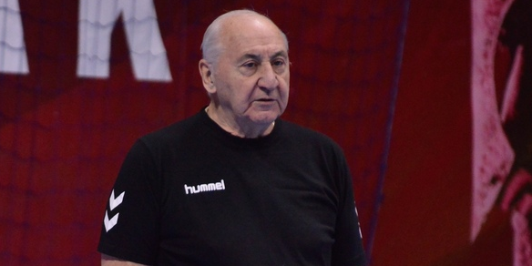 Владимир Максимов: "Санталов уже подписал предварительный контракт с "Вардаром". Но эта команда разваливается"