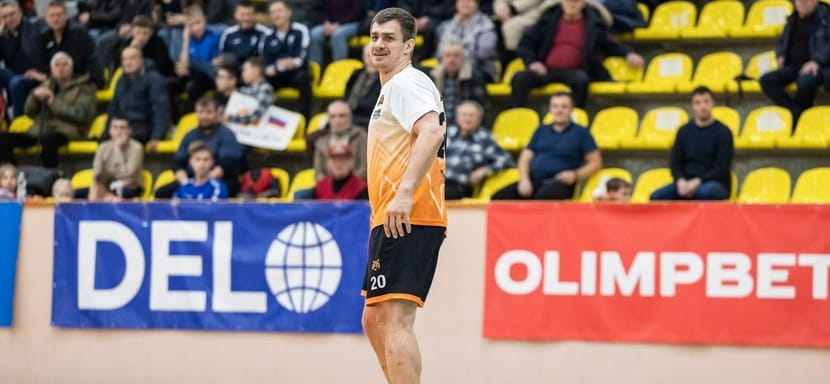 Полусредний Евгений Дудик признан лучшим игроком снежинского "Динамо-Сунгуля" в ноябре