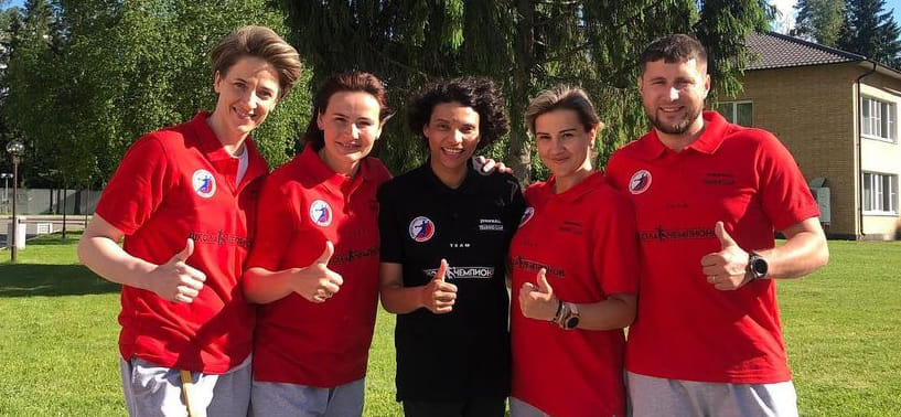 Эмилия Турей из "Школы чемпионов": "Даже короткая встреча с кумиром может сыграть в жизни маленького спортсмена определяющую роль"