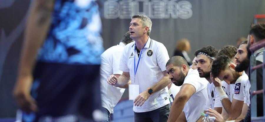 Французский "Экс" ведёт подготовку к сезону под руководством нового тренерского штаба