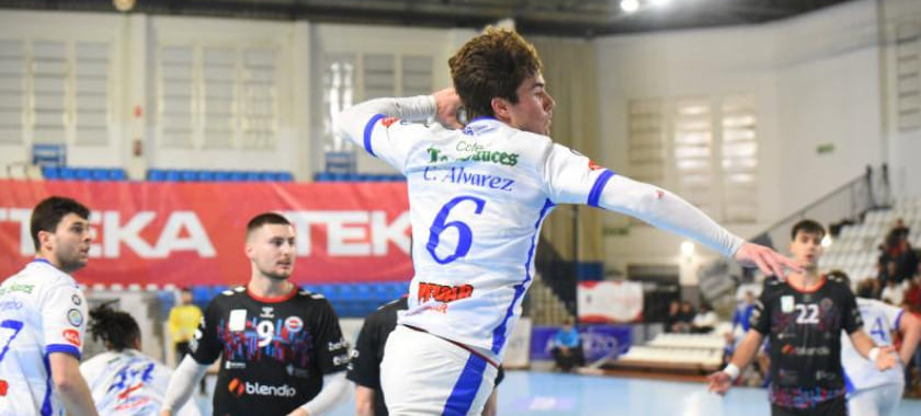 Испания. аутсайдер "Сисне" сенсационно оказался сильнее "Адемара", "Уэска" на выезде обыграла "Гвадалахару"