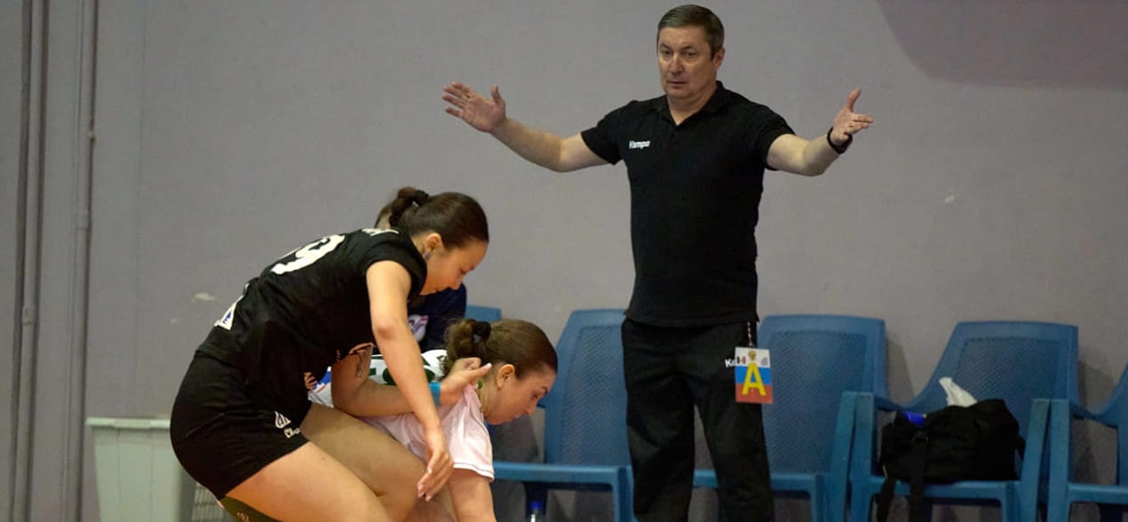 Роберт Минабутдинов: "У нас есть в чемпионате такие команды — жалко, что судьи порой не замечают их чересчур агрессивную манеру игры"