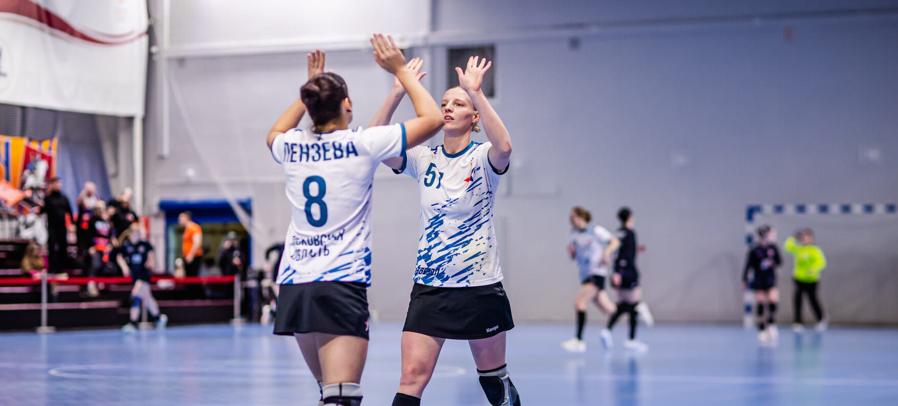 Скомканный дебют Гавриловой и Грацкевич, именинница Кандакова, первый гол Махатадзе. Как "Звезда" победила "Луч"