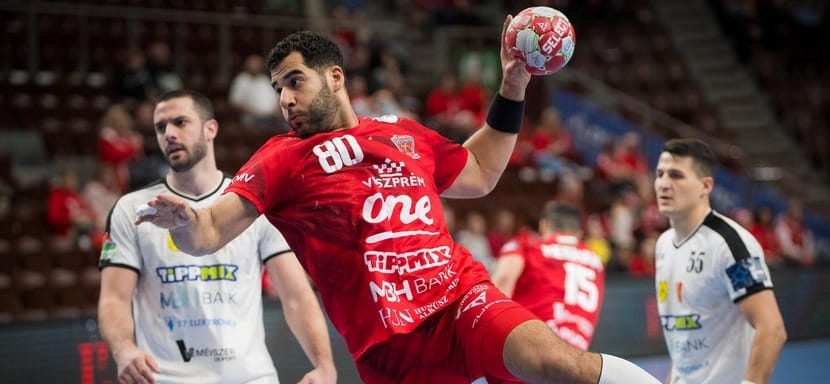 31-линейный сборной Египта Ахмед Адель продлил контракт с венгерским "Веспремом"