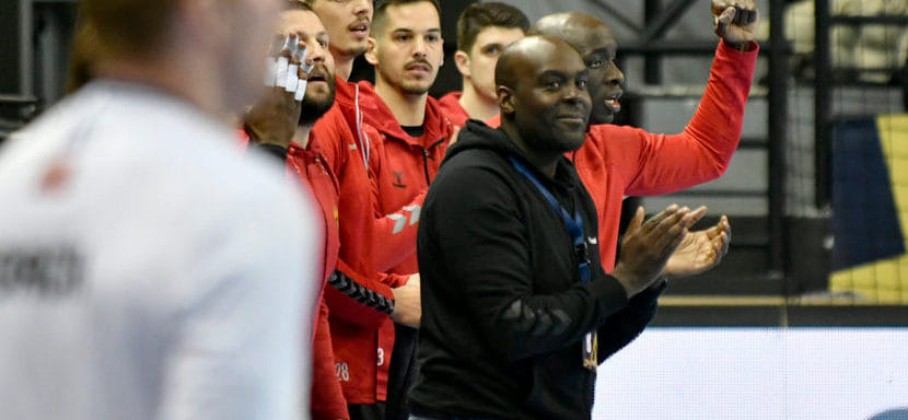 Венгрия. Источник: "Пик" не смог договориться с Давидом Дависом. Сезон команда может провести под руководством местных специалистов