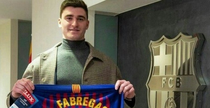 Испания. Людовик Фабрегас продлил контракт с "Барселоной"