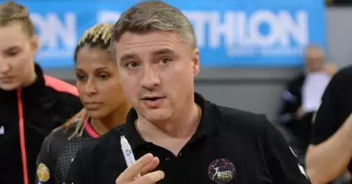 Delo Лига чемпионов. Лоран Безо о поражении от "Дьера": "Не хочу прятаться за усталость, но и не стану обвинять девушек"