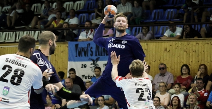 Венгрия. Гандболисты "Татабаньи" Виталий Комогоров и Адам Юхас начинают восстановление после операций