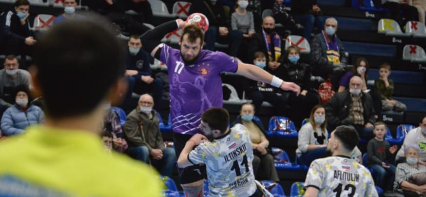 Чемпионат России. В весеннем Подмосковье играл осенний "Виктор". В Чехове у него не было шансов