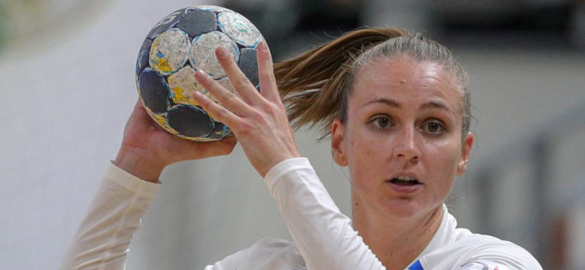 Венгрия. Эстер Тот: "Шесть лет назад после разрыва "крестов" мне пришлось приложить много усилий, чтобы вновь полюбить гандбол"