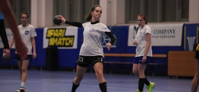 Первая лига. Полусредняя "Балтийской Зари" Елизавета Иванова вернулась к тренировкам. Вероника Комкова успешно прооперирована