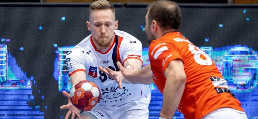 Польша. Правый крайний сборной Польши Давид Феденчак сменил "Погонь" на "Азоты"