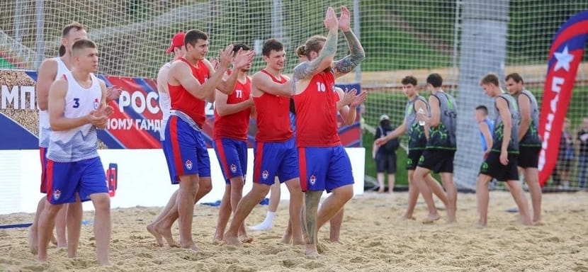 Победителем мужского чемпионата России по пляжному гандболу стала команда ЦСКА-"Академия", обыгравшая в финале "Технолог-Спартак"