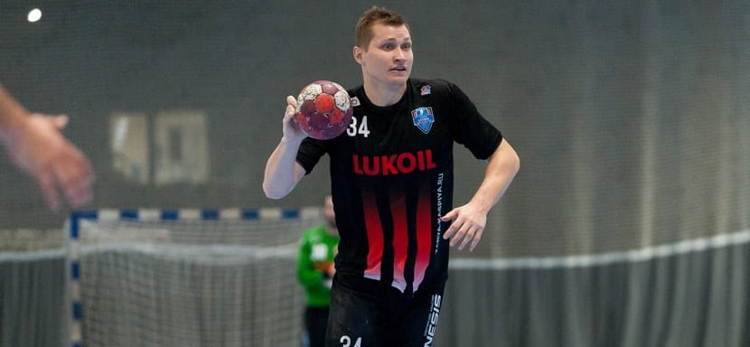 Дмитрий Шелестюков: "Наш главный тренер — амбициозный человек, максималист! И пытается соответствующим образом настроить нас"