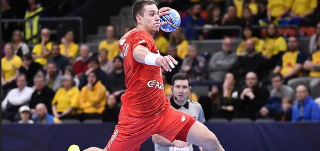 Польша. Мацей Майдзиньски: "Мои травмы длились два года. Дважды крестообразные связки — на каждом колене, затем — разрыв мышц стопы"