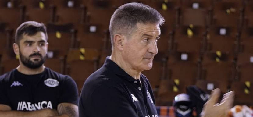 Суперкубок Испании. Маноло Каденас: "В матчах с "Барселоной" можно научиться играть еще лучше. Такие поединки дают толчок для развития команды"