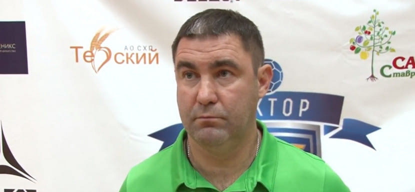 Суперлига Олимпбет. Павел Гуськов: "В перерыве матча со СКИФом главный тренер на повышенных тонах сказал, что хватит играть в детский гандбол"