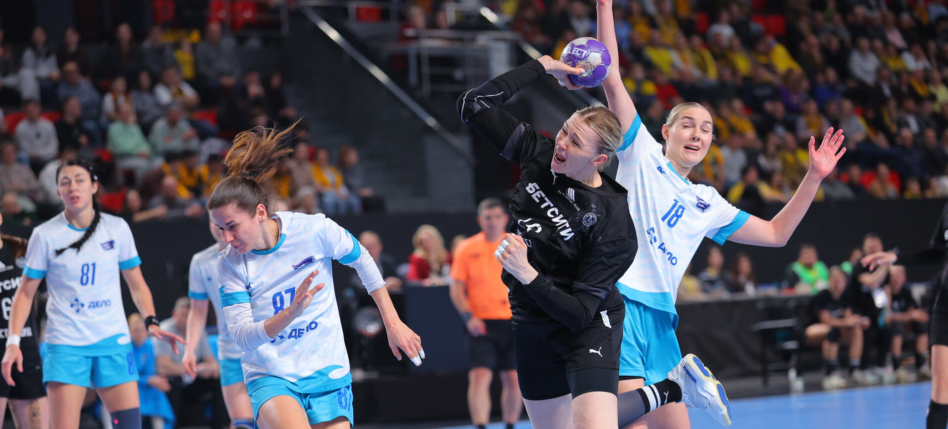 Проблемы "Ростова" в атаке, дебюты "Звезды" и возвращение Герасимовой. Итоги дня в женской Суперлиге
