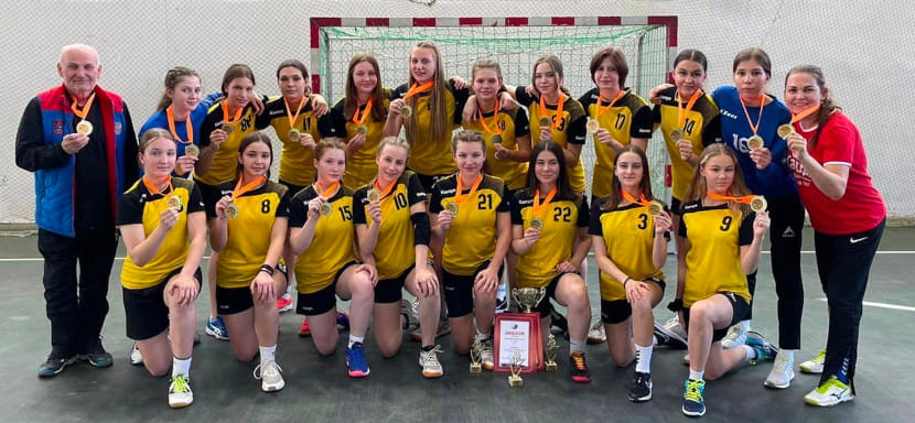 Первенство России. Девушки-2008. Папа может: Оксана Свитанько с Владимиром Шевелёвым выиграли золото