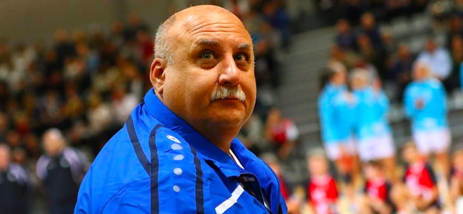 Виктор Рябых из Азербайджана: "Между матчами — 50 дней, а игроков нам не хватает поиграть 6 на 6!"