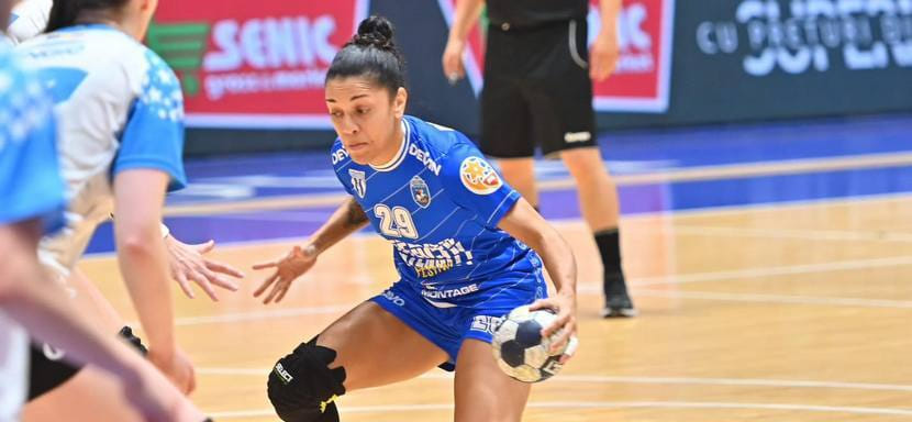Бразильская разыгрывающая Франсиль да Роша продолжит защищать цвета румынской "Крайовы"