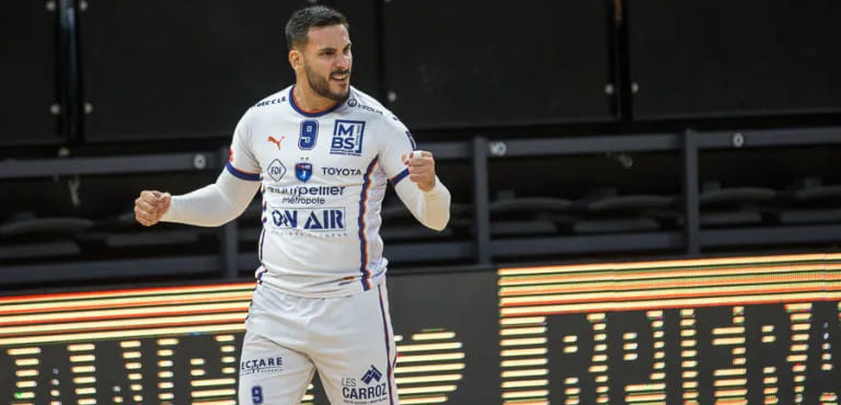 Франция. У левого крайнего "Монпелье" Юго Деска диагностирован частичный разрыв крестообразной связки. Сезон для игрока завершён досрочно