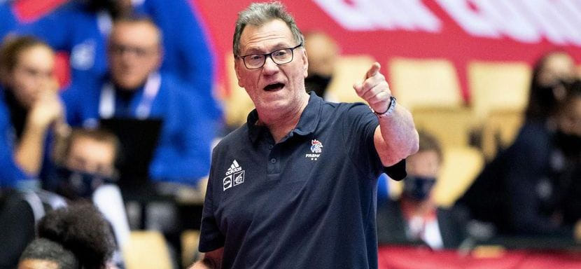 ЧЕ-2022. Оливье Крюмбольц: "В матче с чешками разница в мотивации у команд была видна"