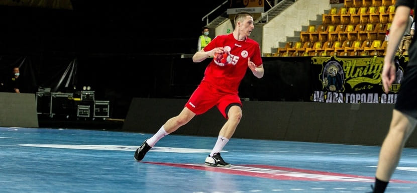 Представитель высшей лиги "Ростов-Дон" подписал полусреднего Артёма Атояна, известного по выступлениям за "Донских казаков"