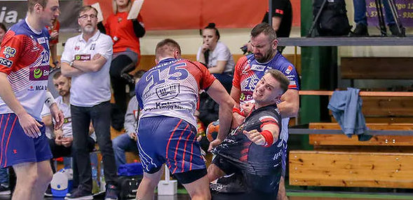 В чемпионате Польши завершен первый тур — в последних матчах победы одержали "Хробры" и "Калиш"