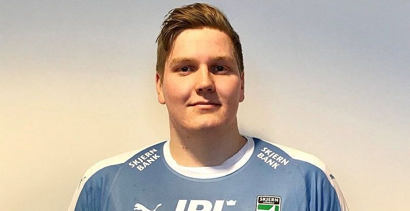 Норвежский вратарь Робин Хауг будет выступать за "Скьерн"