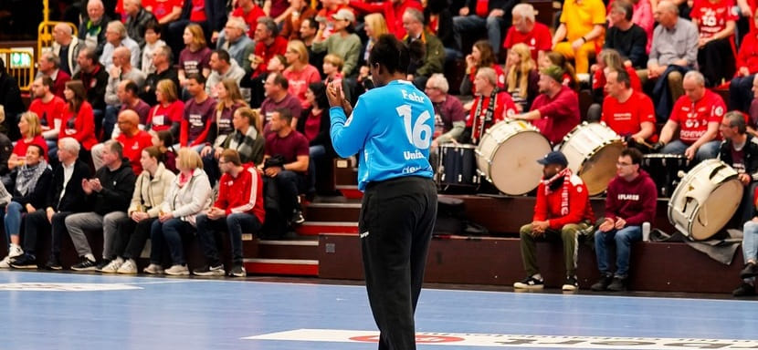 Румынская "Крайова" летом пополнится голкипером "Бенсхайма" Ванессой Фер