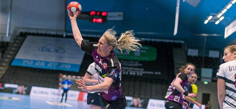 Дания. Правая крайняя Найя Кристенсен продлила контракт с "Хернингом-Икастом"