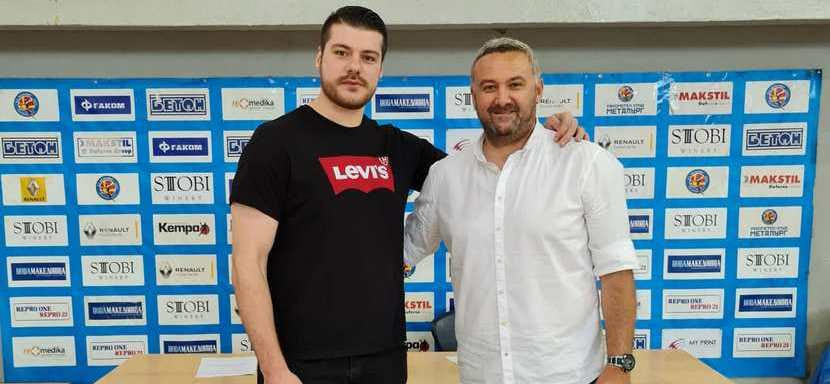 Балканы. Северомакедонский линейный Костадин Петров вернулся в "Металург"