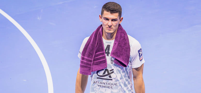 28-летний разыгрывающий сборной Франции и "Нанта" Эмерик Минн со следующего сезона будет играть за "Фленсбург"