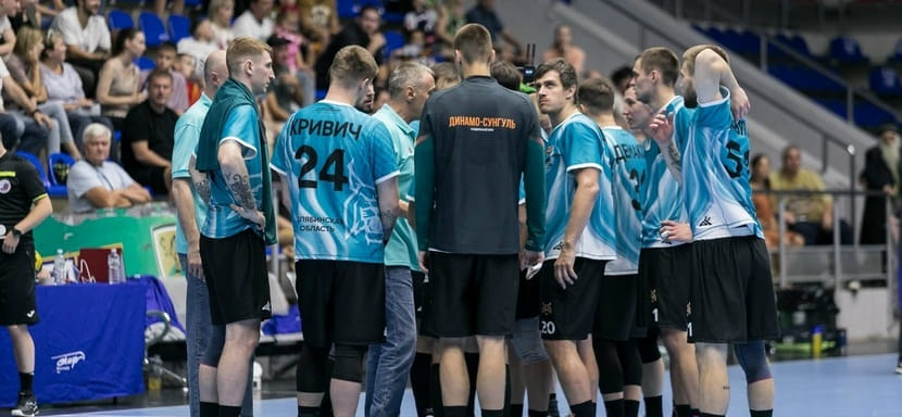 Снежинское "Динамо-Сунгуль" заработало два очка в таблицу чемпионата России, обыграв краснодарский СКИФ